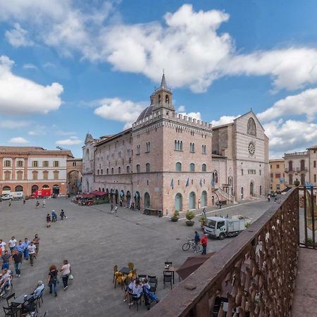 La Residenza In Piazza Grande Lejlighed Foligno Eksteriør billede